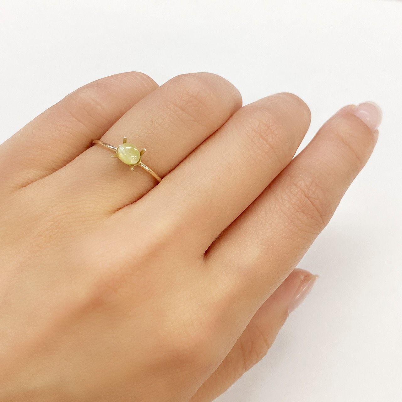 クリソベリルキャッツアイ(宝石名クリソベリル・キャッツアイ) スリランカ産 0.61ct 識別済[210711489]4.8×4mm前後