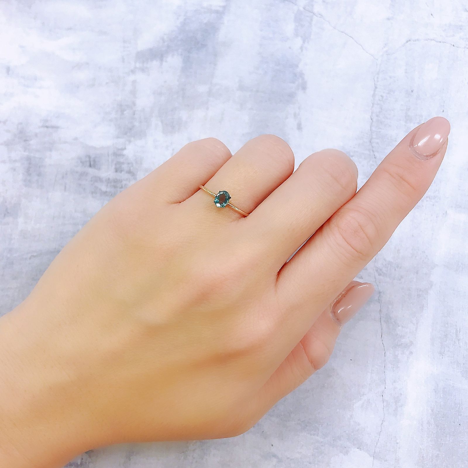 アレキサンドライト(宝石名アレキサンドライト)インド産 0.42ct 識別済[221219405]5x3.9mm前後