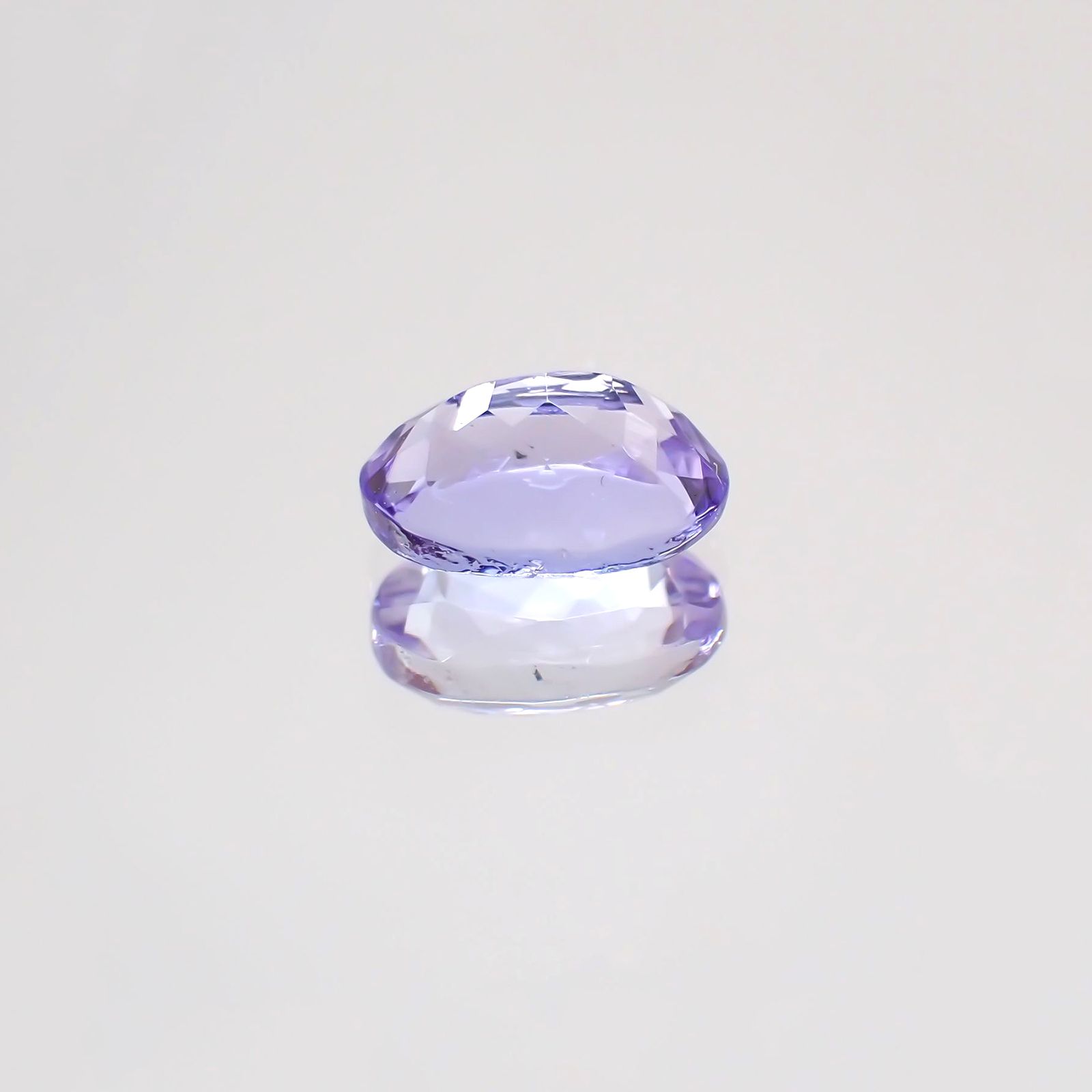 ラベンダーゾイサイト(宝石名ゾイサイト) タンザニア産 0.59ct 識別済[21019347]6.2×4.1mm前後