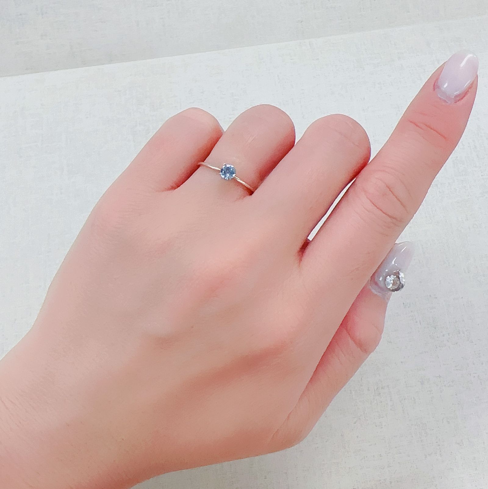 モンタナサファイア(宝石名サファイア)アメリカ・モンタナ州産 0.31ct 識別済[230321278]3.9x3.9mm前後