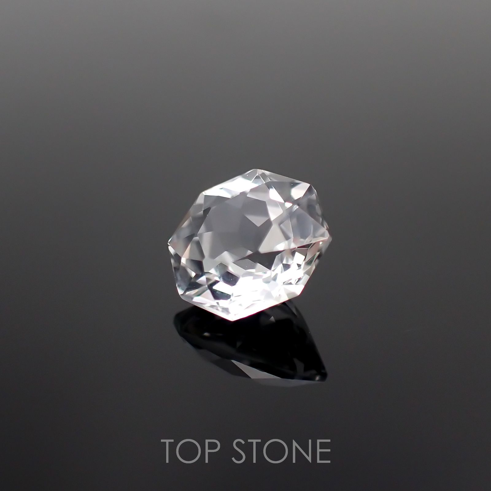 ◇オクタゴンカット◇ホワイトトパーズ ブラジル産 2.55ct[221018493]8.1x8mm前後