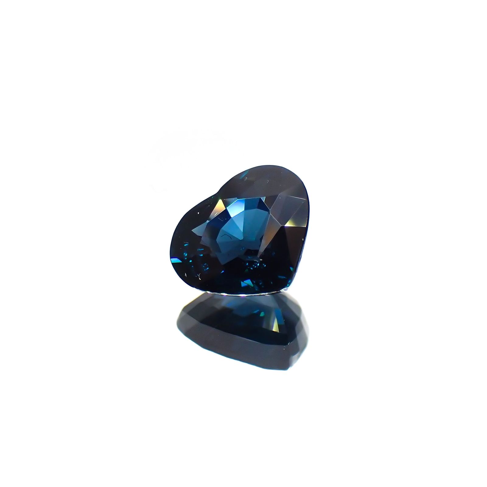 コバルトブルースピネル(宝石名ブルー・スピネル)スリランカ産 ソ付(日独) 1.438ct / 6.49x7.54mm前後 [220113831]