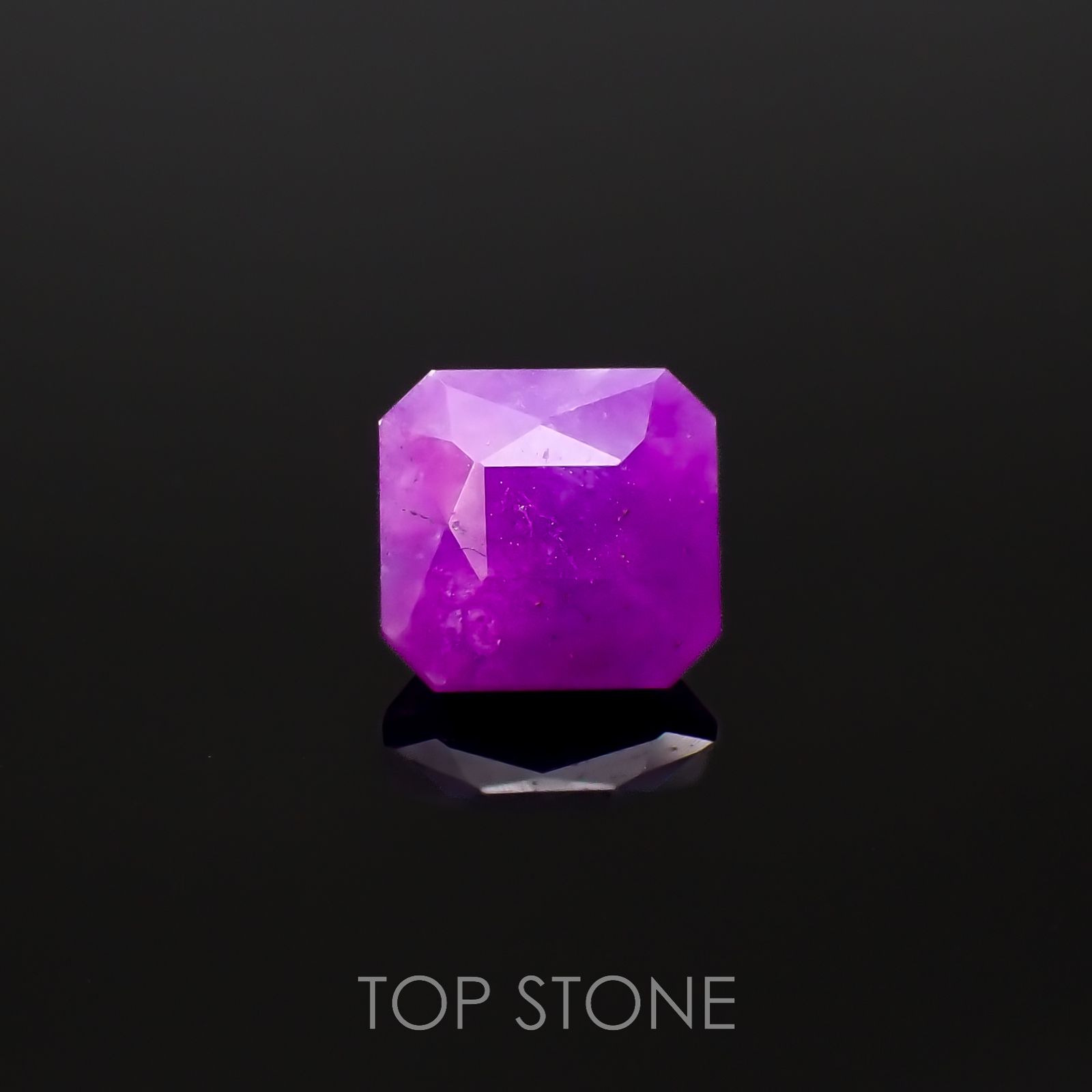 スギライト 南アフリカ産 1.00ct[220917605]6.1x5.8mm前後