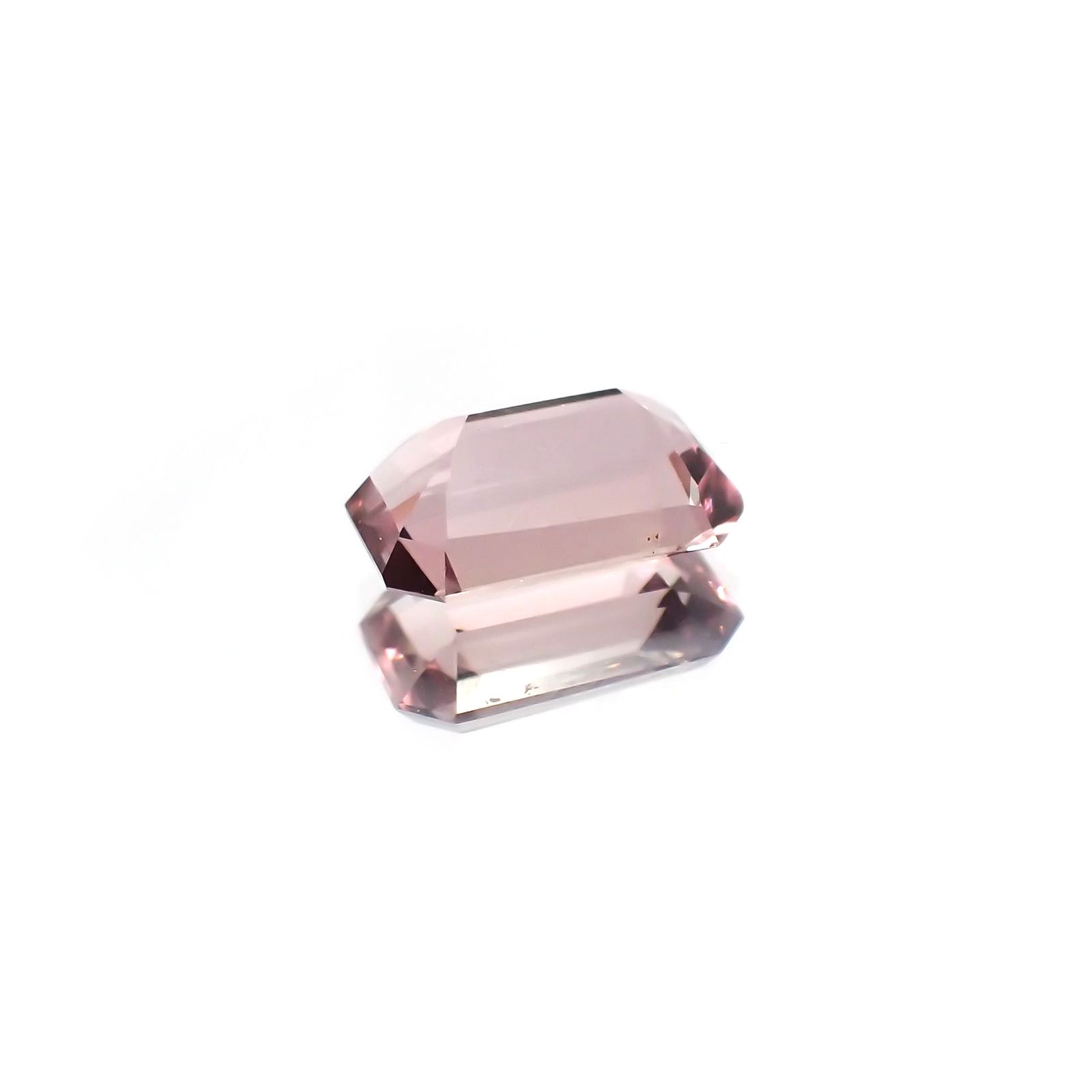カラーシフト ピンクダイアスポア(宝石名ダイアスポア)アフガニスタン産 1.291ct ソ付(日独)[231124288]8.1x5.2mm前後