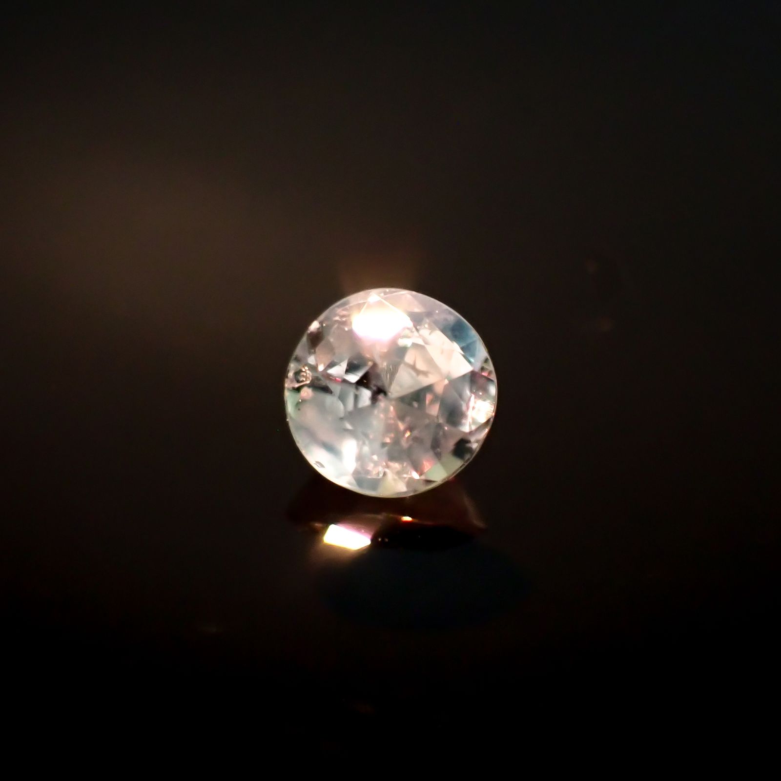 シルキーアレキサンドライト ブラジル・ミナスジェライス州ヘマチタ鉱山産 0.14ct [241129509]3.1x3.1mm前後