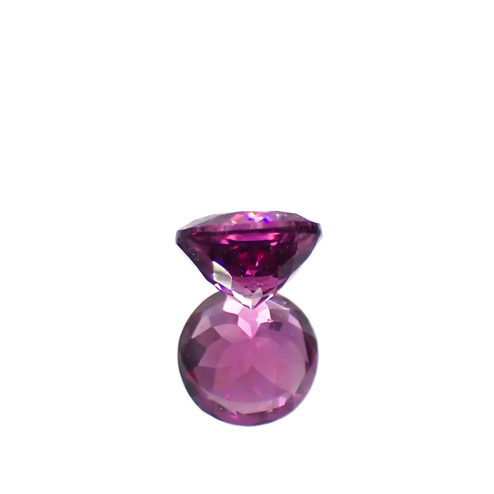 グレープガーネット(宝石名ガーネット)ブラジル産 0.67ct 識別済[250928712]5.1x5.1mm前後