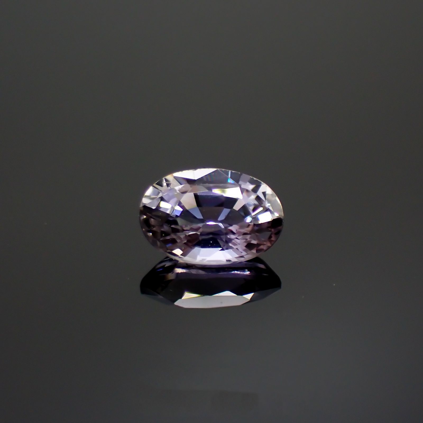 バイカラータンザナイト(宝石名ゾイサイト)タンザニア産 0.79ct 識別済[220717000]7x4.7mm前後