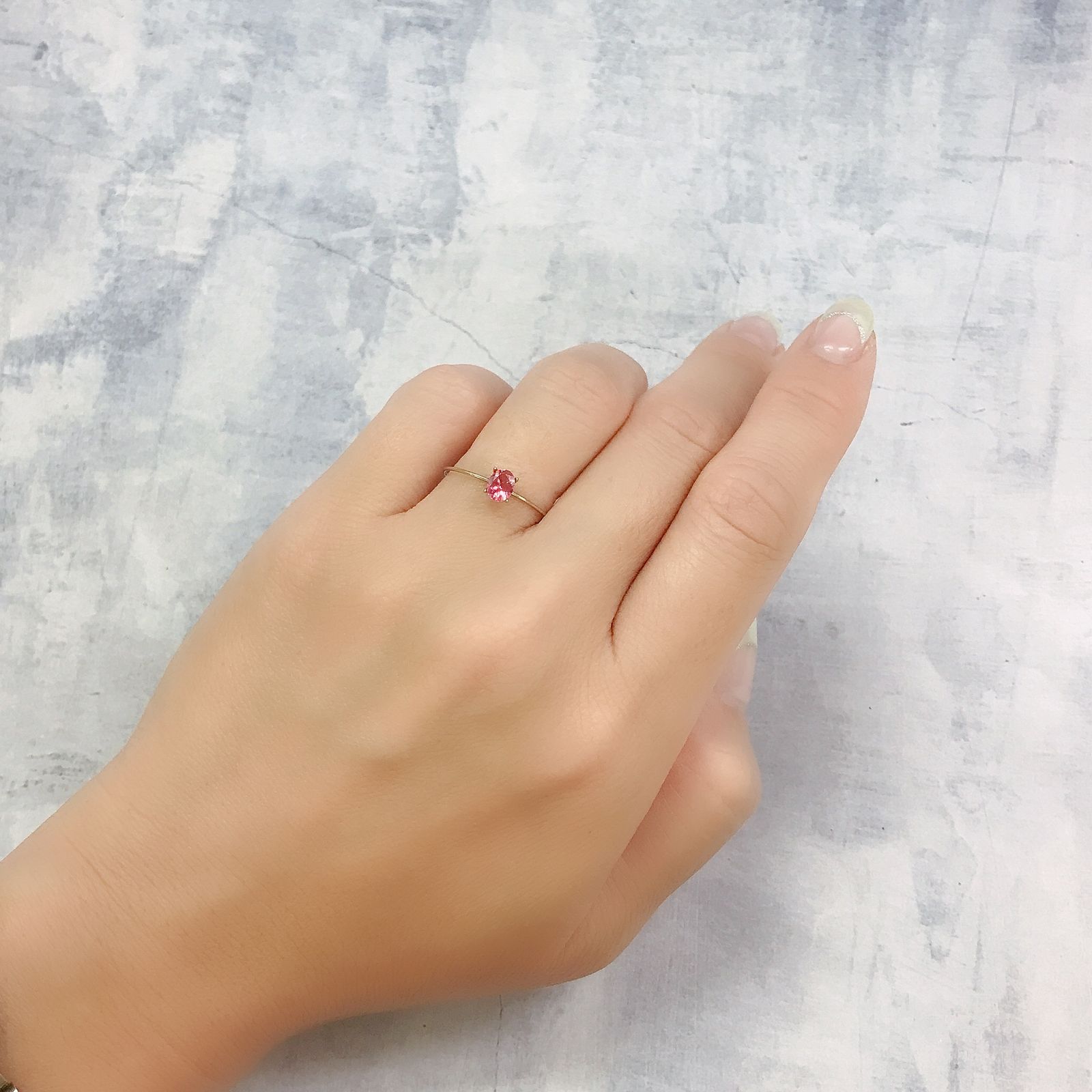 ホットピンクスピネル(宝石名ピンク・スピネル)タンザニア産 0.33ct