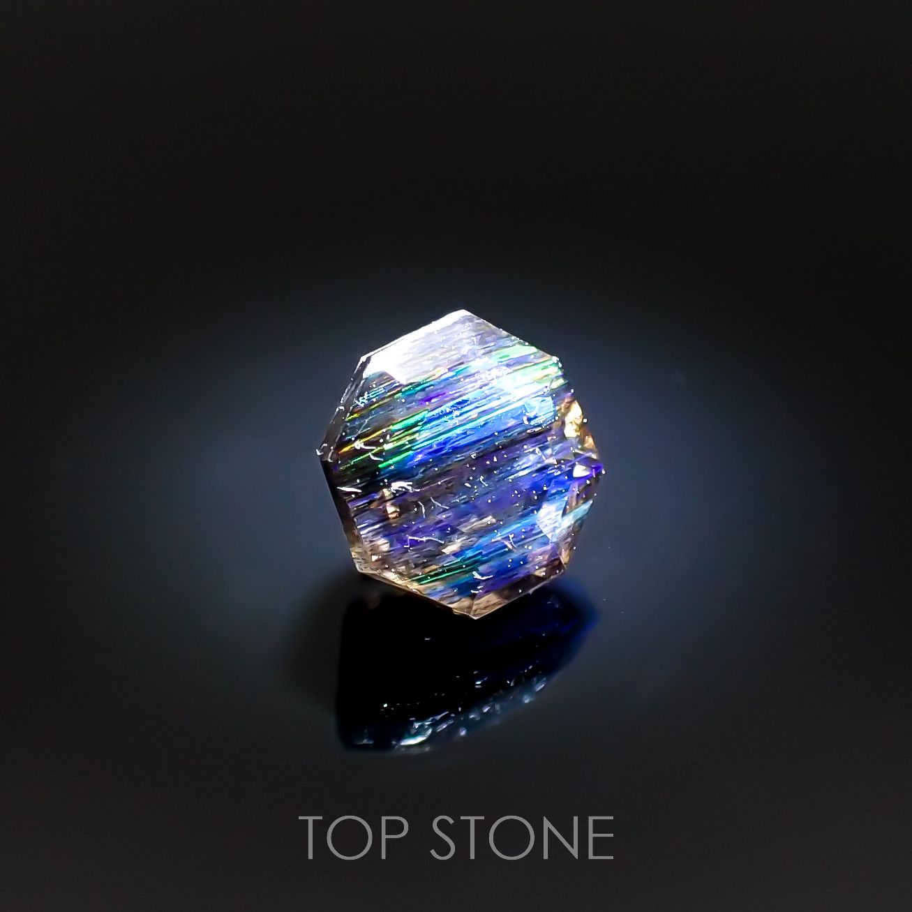 ◇オクタゴンカット◇レインボースキャポライト ブラジル産 0.62ct[221018333]5x4.8mm前後
