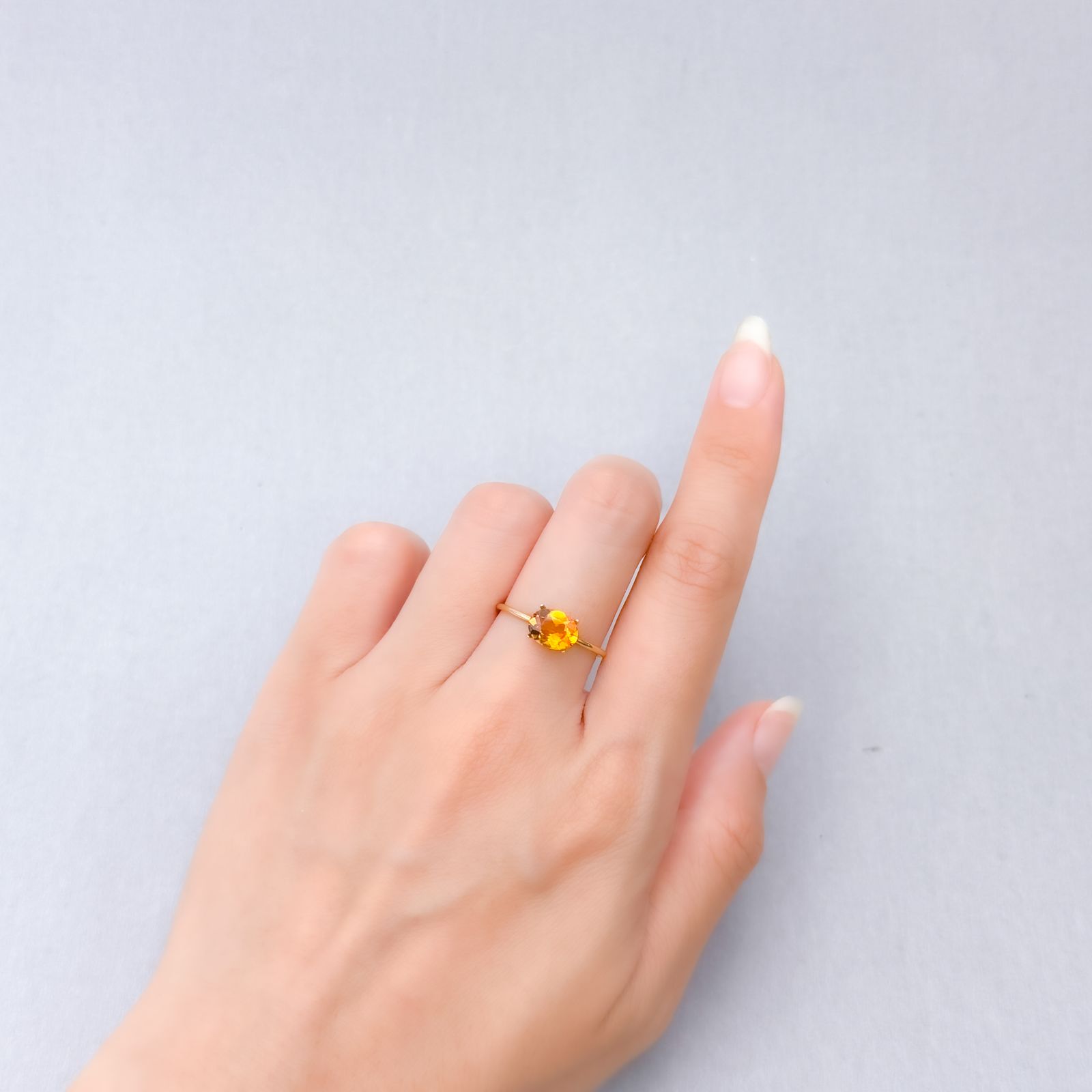 マデイラシトリン ブラジル・ミナスジェライス州産 1.08ct [250630581]8x6mm前後