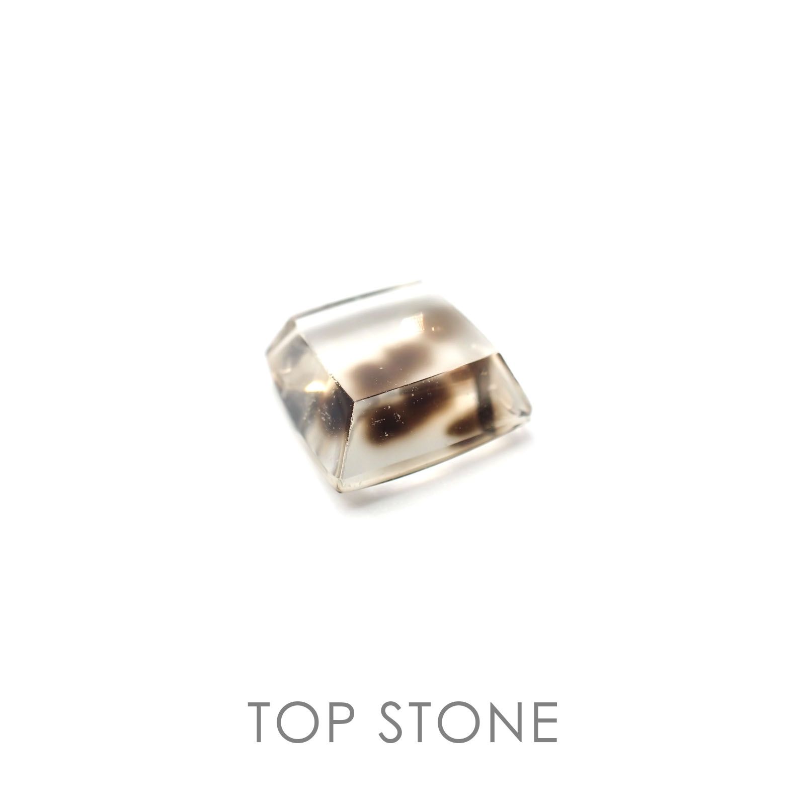 ダルメシアンクォーツ ブラジル産 ルース 9.46ct[20095870]13.2×13mm前後