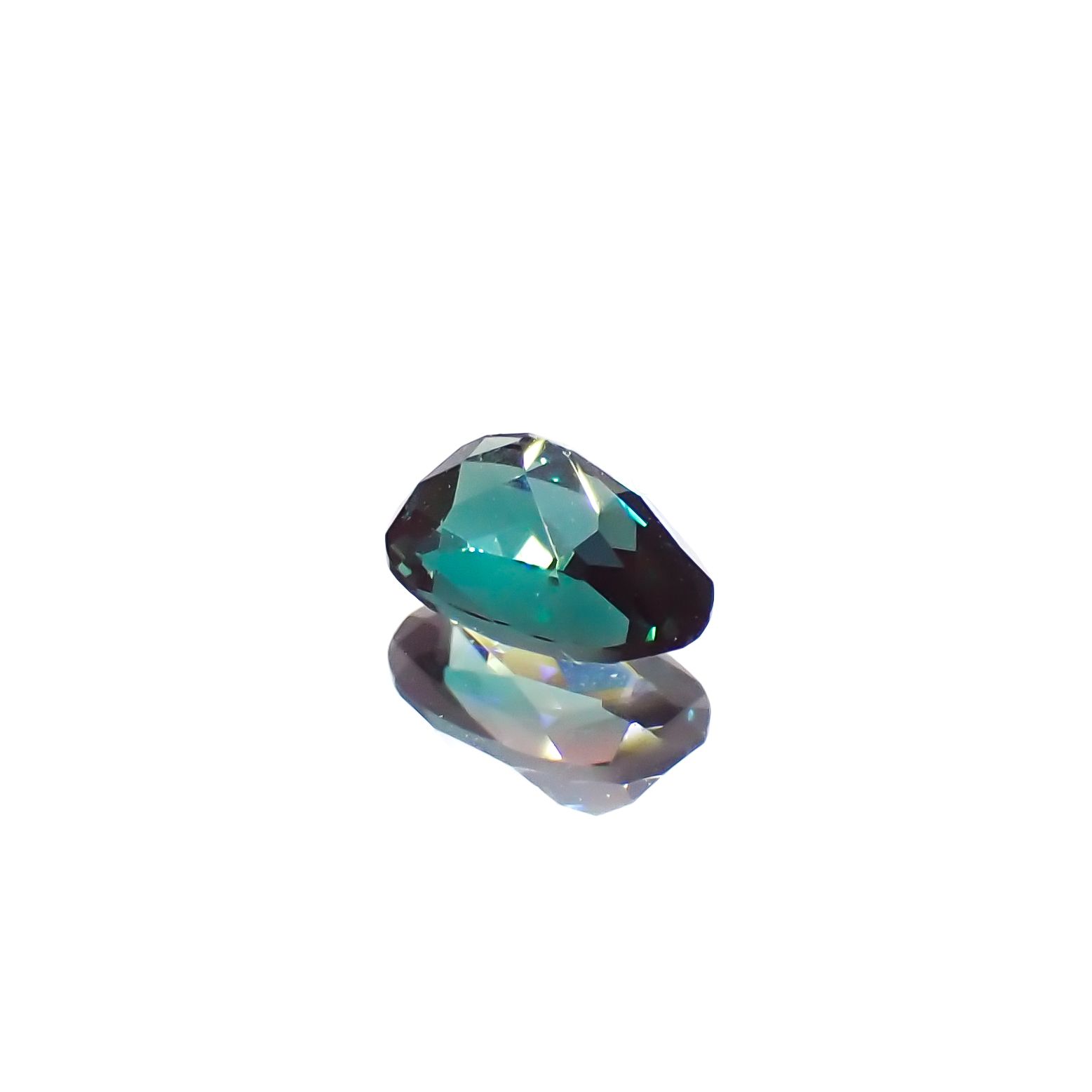 カラーチェンジアンデシン モンゴル産 0.43ct[240226323]5.9x3.9mm前後
