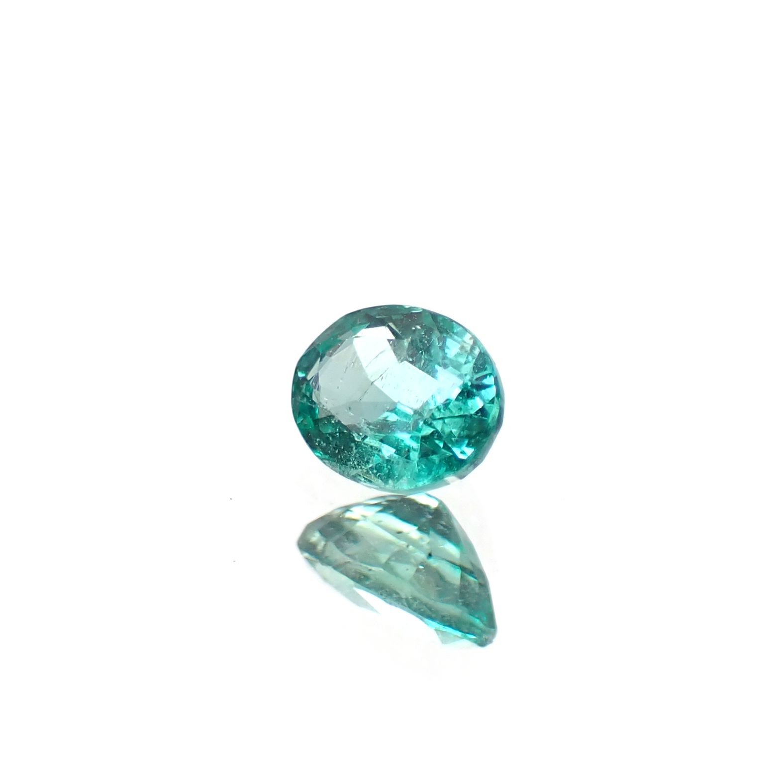 ブルーエメラルド(ブルーグリーンベリル) ザンビア産 0.33ct [250430283]5x3.9mm前後