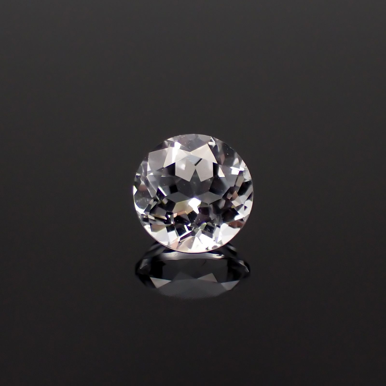 ゴッシェナイト パキスタン・ヒマラヤ産 1.04ct[230421833]6.1x6.1mm前後