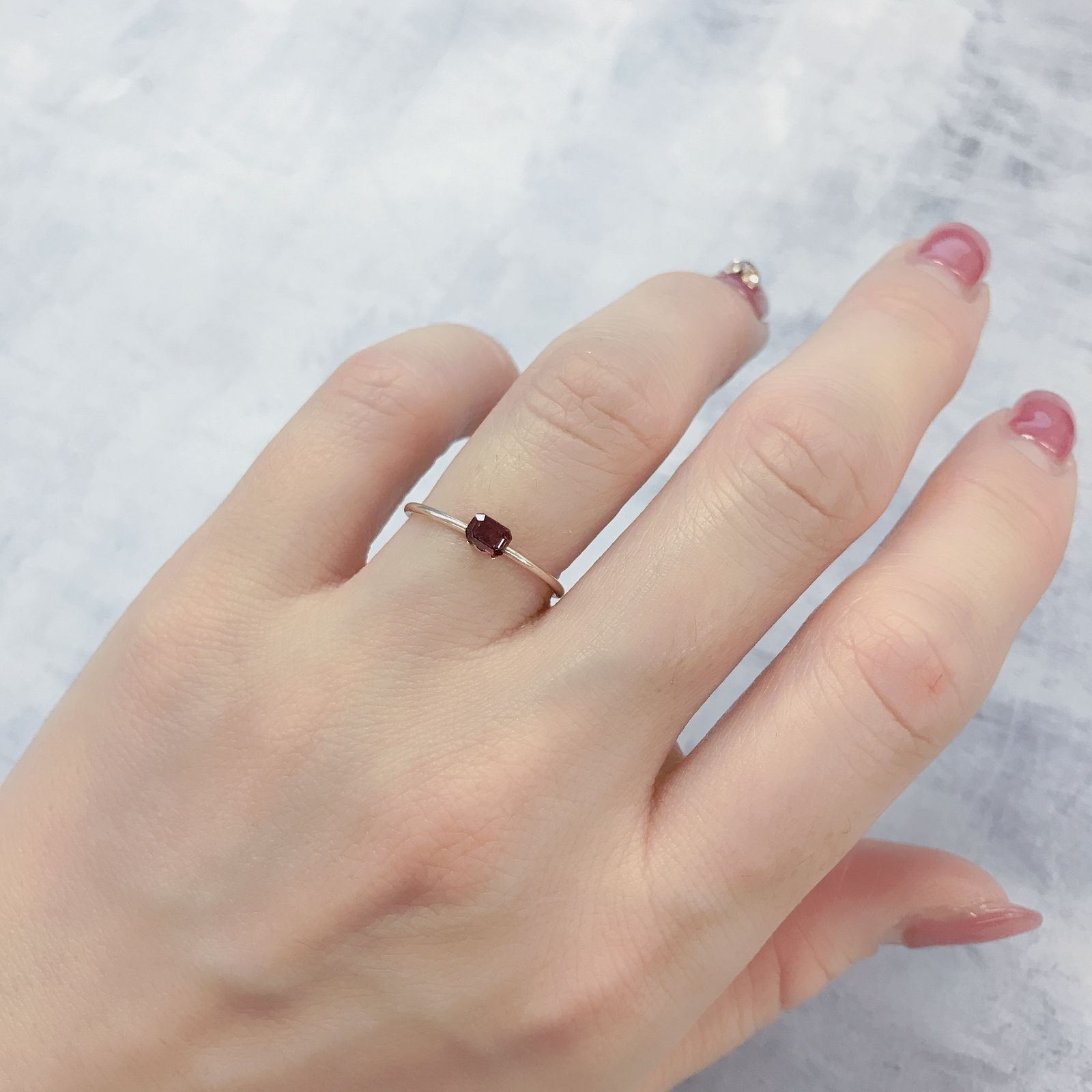 ルビー(宝石名ルビー)タンザニア産 0.21ct 識別済[220115049]4.2x2.9mm前後