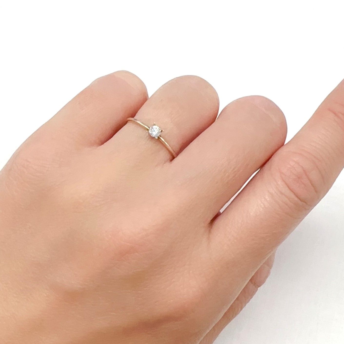 シルキーダイヤモンド 0.11ct[240326620]3x3mm前後