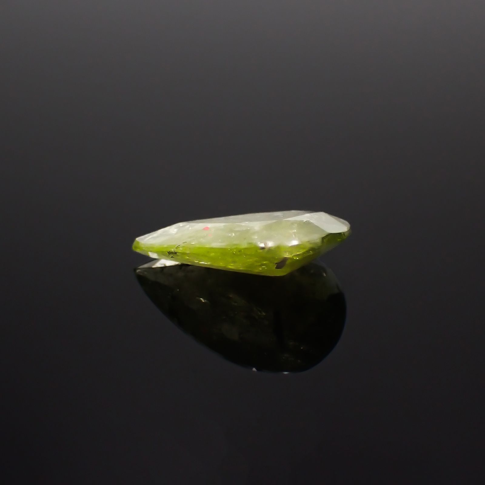 イリデッセンスクロムトルマリン(宝石名トルマリン)ケニア産 5.47ct 識別済[221119088]16.7x12.6mm前後