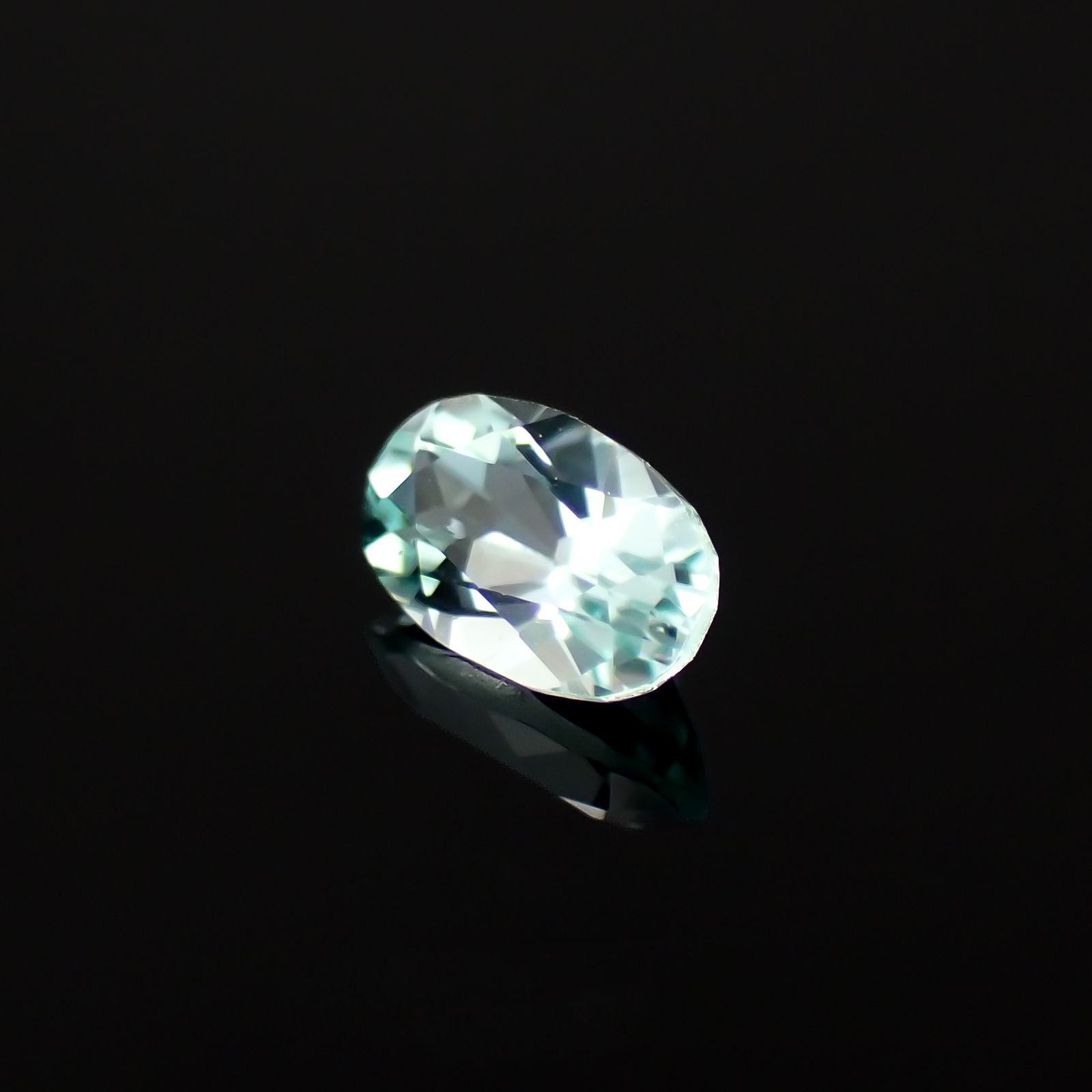 パライバトルマリン モザンビーク産 0.22ct[230220375]4.9x3mm前後