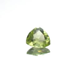 グリーンエンスタタイト(宝石名グリーン・エンスタタイト)カメルーン産 0.24ct 識別済[240125616]4.5x4.4mm前後