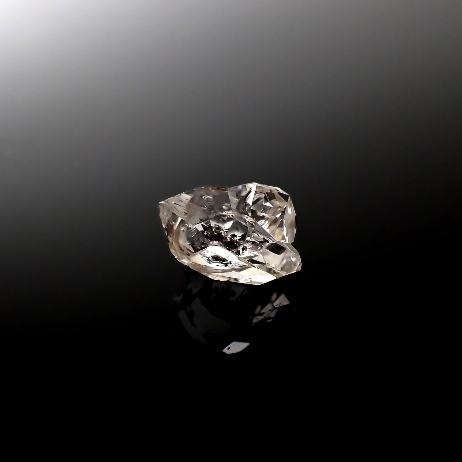 ハーキマーダイヤモンド 原石 アメリカ・ニューヨーク州産 5.24ct[240226352]12.2x9.4mm前後