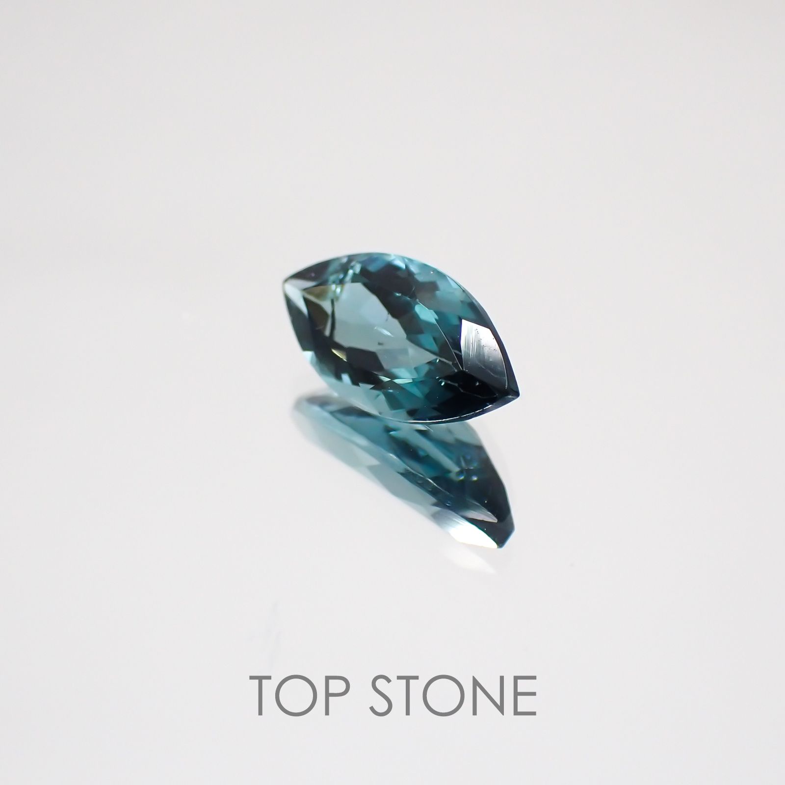 ブルートルマリン ブラジル産 ルース 1.16ct[20128793]10.2×5.1mm前後
