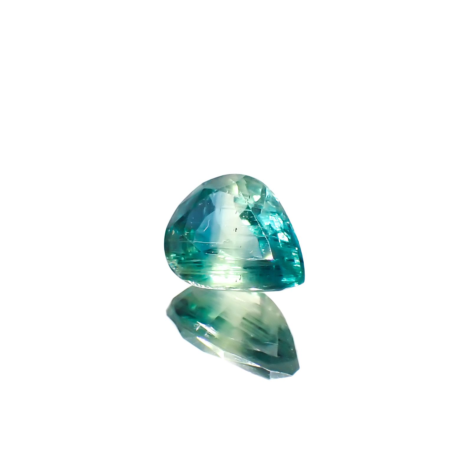 バイカラーカイヤナイト(宝石名カイヤナイト)ネパール産 1.99ct