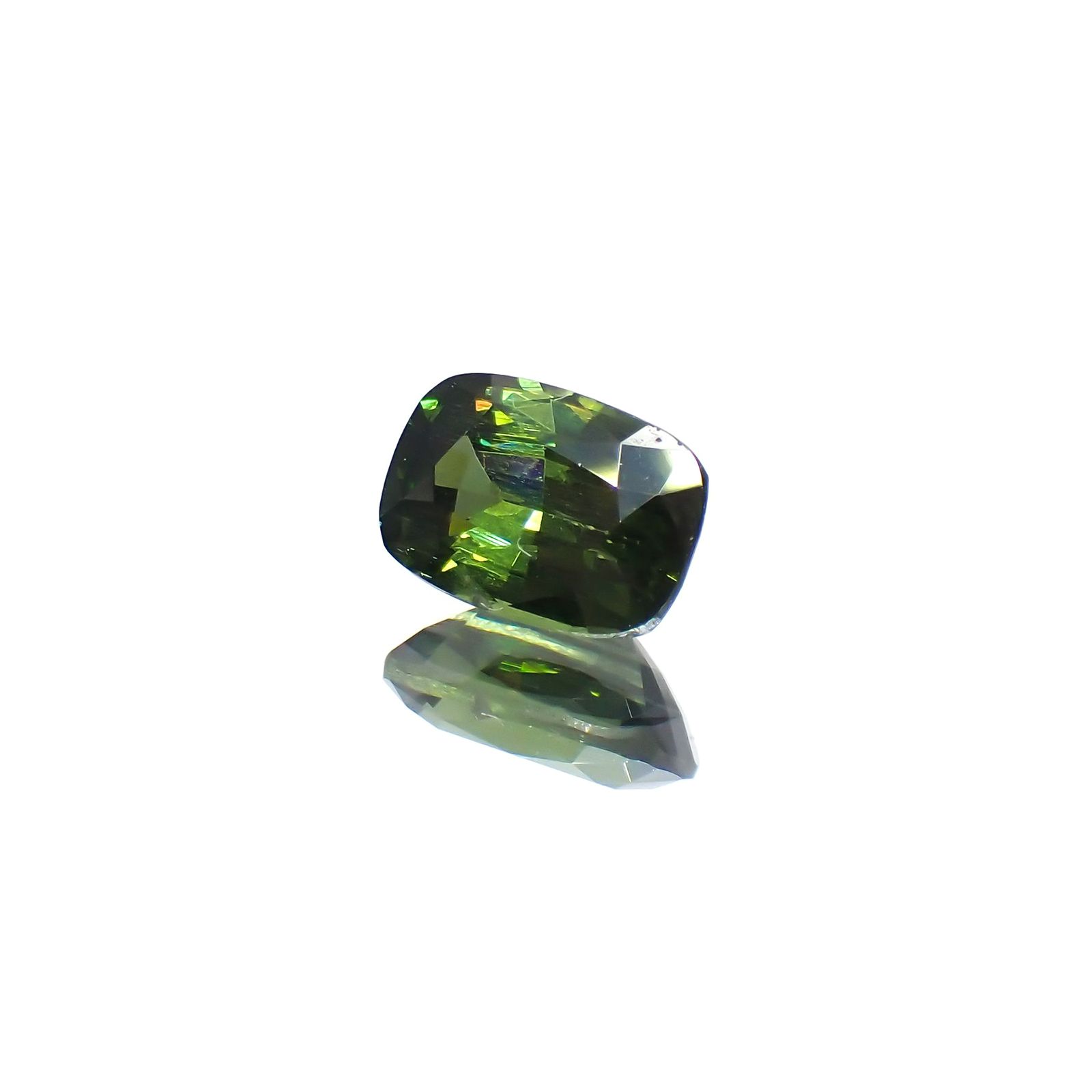 グリーンジルコン(宝石名ジルコン)スリランカ/カンボジア産 1.06ct 識別済[220114893]6.8x4.8mm前後