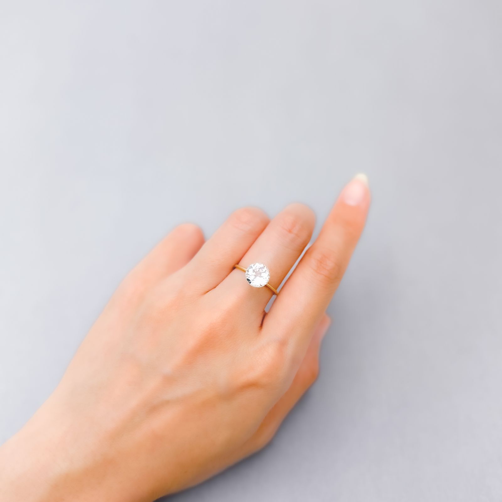 オーソクレース(宝石名ホワイト・オーソクレース)パキスタン産 1.79ct 識別済[250530439]8.3x8.3mm前後