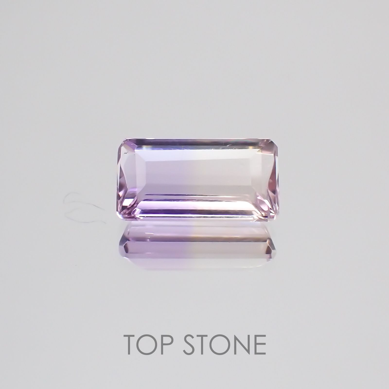 アワーグラスアメジスト モロッコ産 ルース 1.77ct[21028588]10.1×5.2mm前後