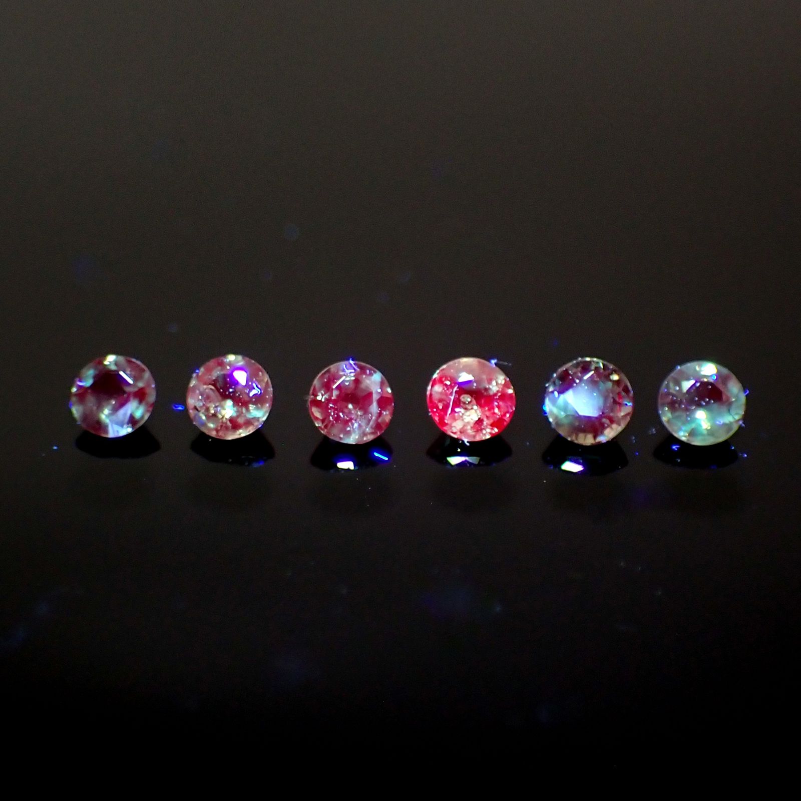 ◆ランダムセレクト-Limited edition-◆<先着30個>アレキサンドライト ブラジル産/EmeraldMains社製 約0.024ct[230923296]1.7x1.8mm前後