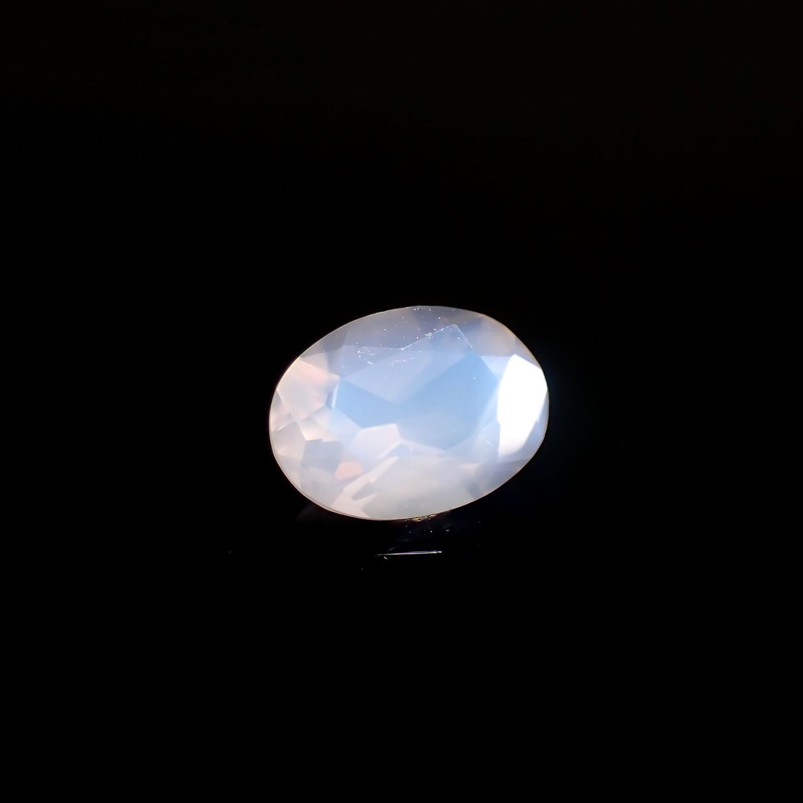 ムーンストーン(宝石名ムーンストーン)インド/スリランカ産 0.63ct 識別済[211113676]7.1x5.1mm前後