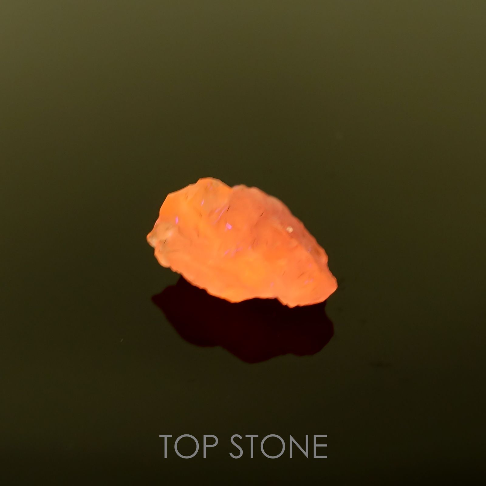ハックマナイト原石 アフガニスタン産 3.83ct[220115530]12.9x8.7mm前後