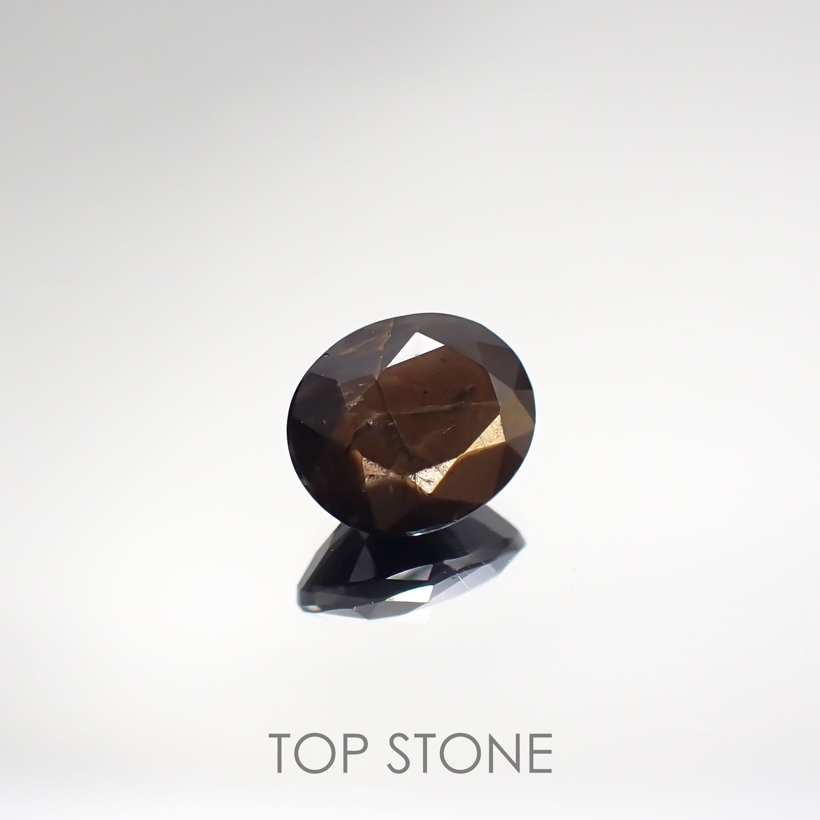 ゴールドシーンサファイア 非加熱(宝石名シーン・サファイア) ケニア産 1.597ct ソ付(彩珠)[210712080]7.6×6.2mm前後