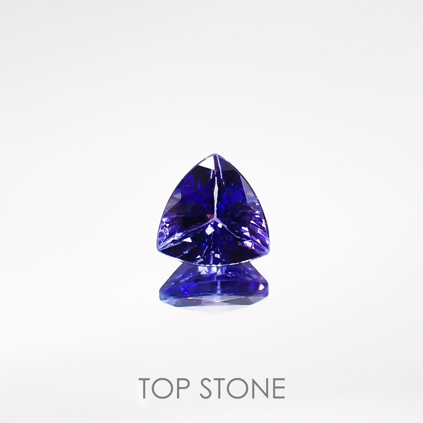 タンザナイト(宝石名タンザナイト) タンザニア産 1.41ct 識別済[210711654]7×7.1mm前後