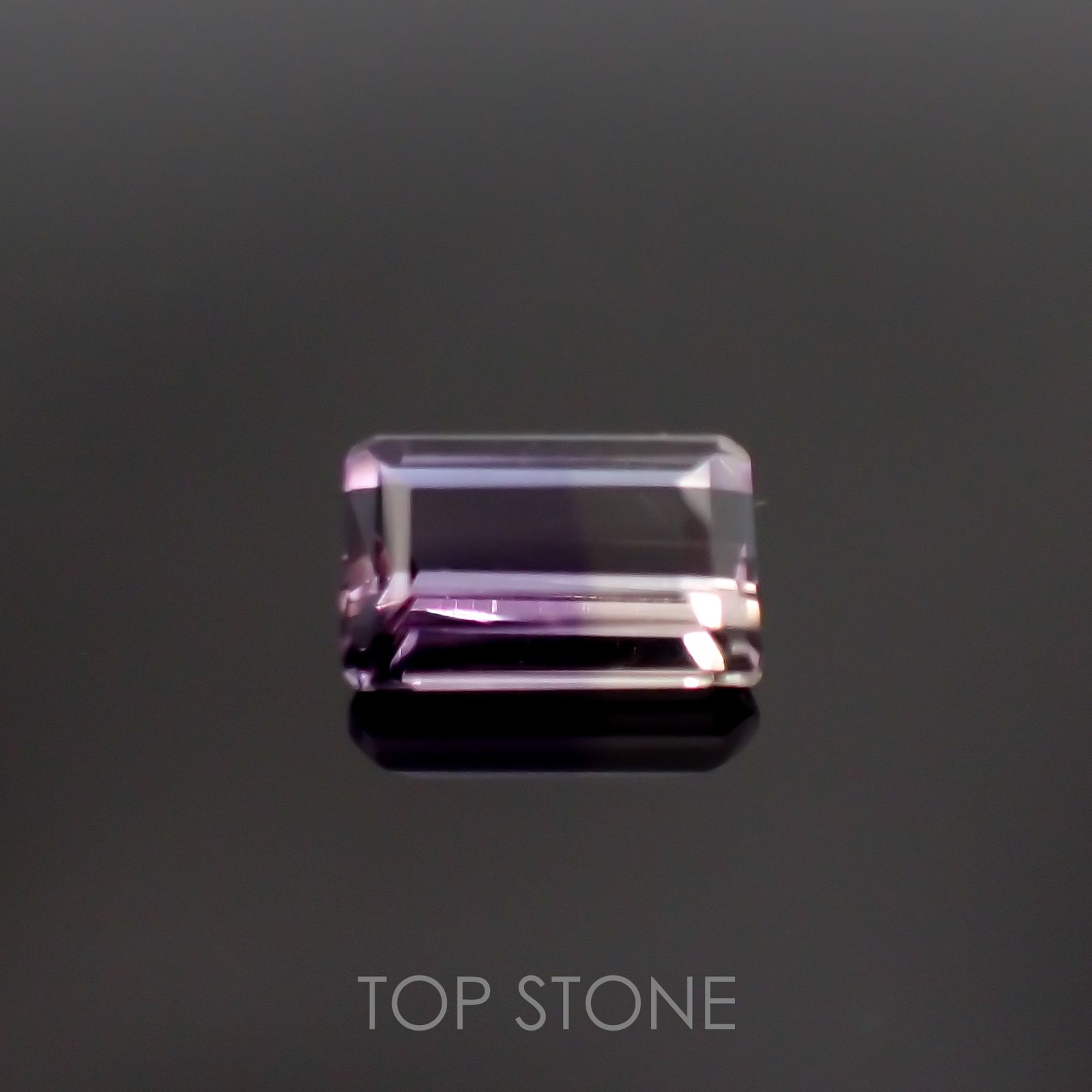 アワーグラスアメジスト(宝石名バイカラー・クォーツ) モロッコ産 1.25ct 識別済[210812317]8×5.1mm前後