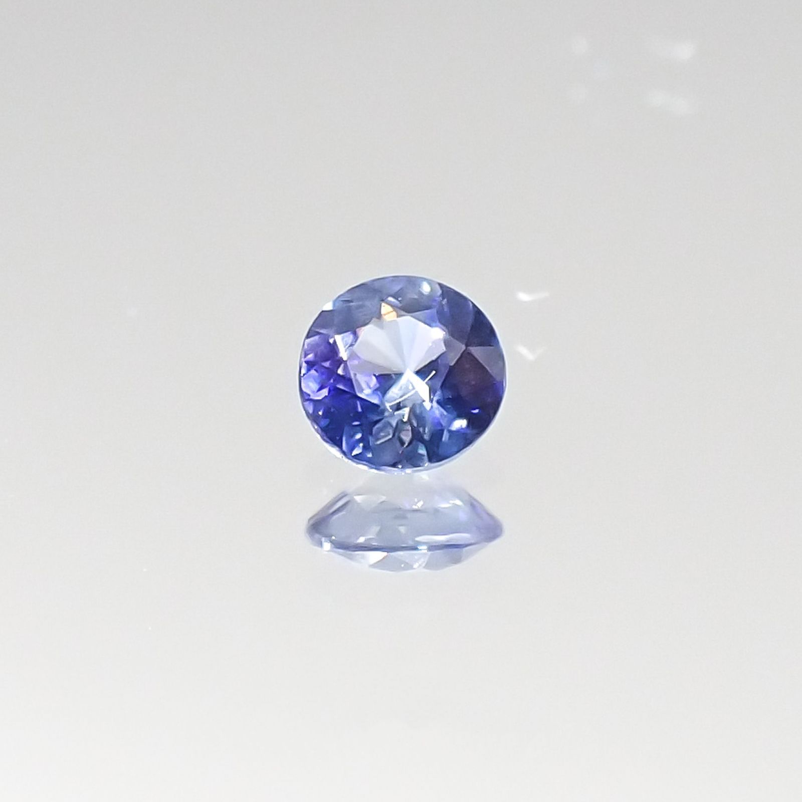 ベニトアイト アメリカ産 ルース 0.115ct[20095841]3×3mm前後