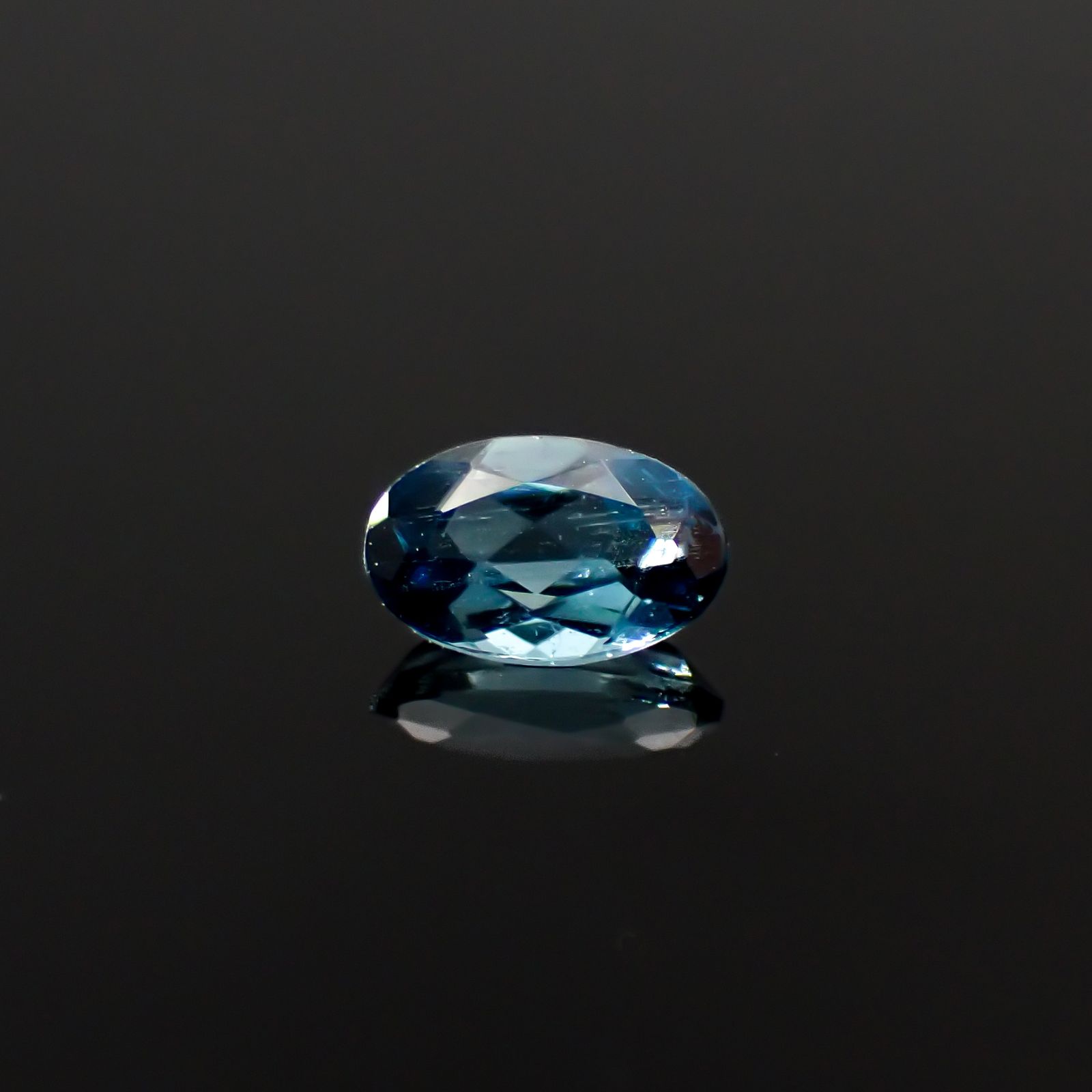 ブルートルマリン ブラジル産 0.23ct[240628024]4.9x3.1mm前後