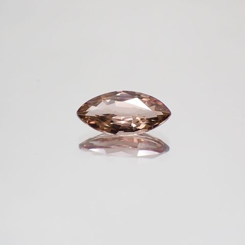 カラーチェンジマラヤガーネット(宝石名ガーネット) タンザニア産 識別済 1.19ct / 10x5mm前後 [21049658]