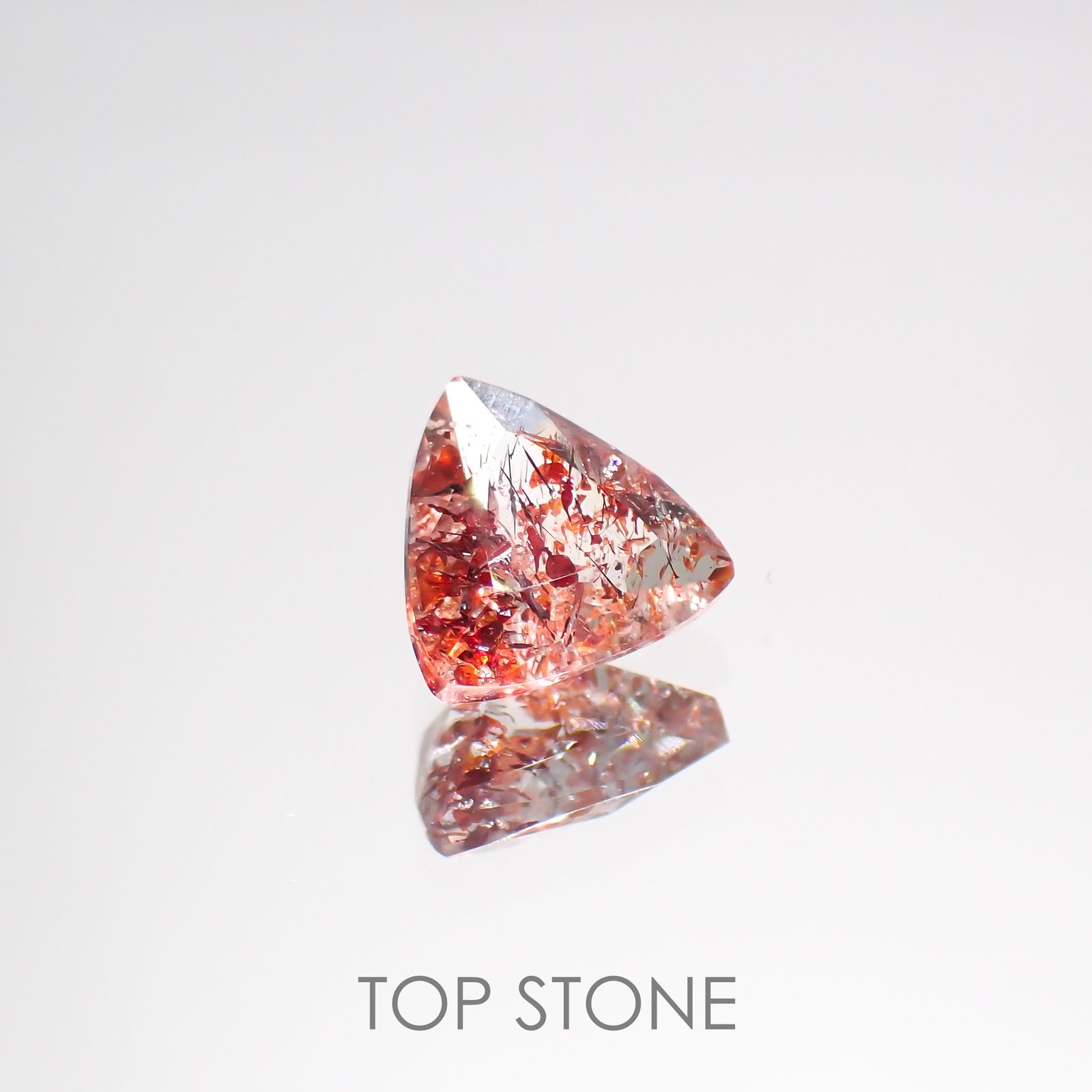 ファイヤークォーツ ナイジェリア産 0.91ct[220114760]7.1x7mm前後