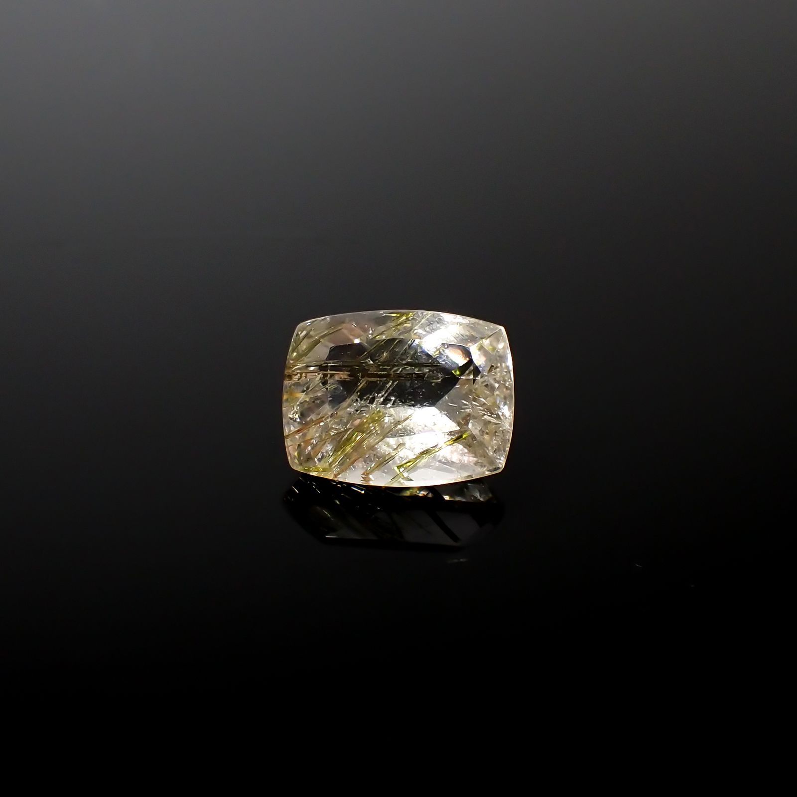 エピドートインクォーツ ブラジル産 4.49ct [240427295]11.6x9