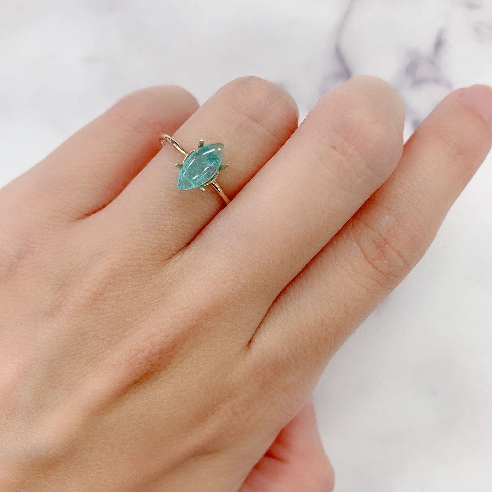 パライバトルマリン(宝石名トルマリン/別名パライバ・トルマリン) ブラジル・キントス鉱山産 0.702ct ソ付(宝貴協)[21048690]9.8×4.6mm前後