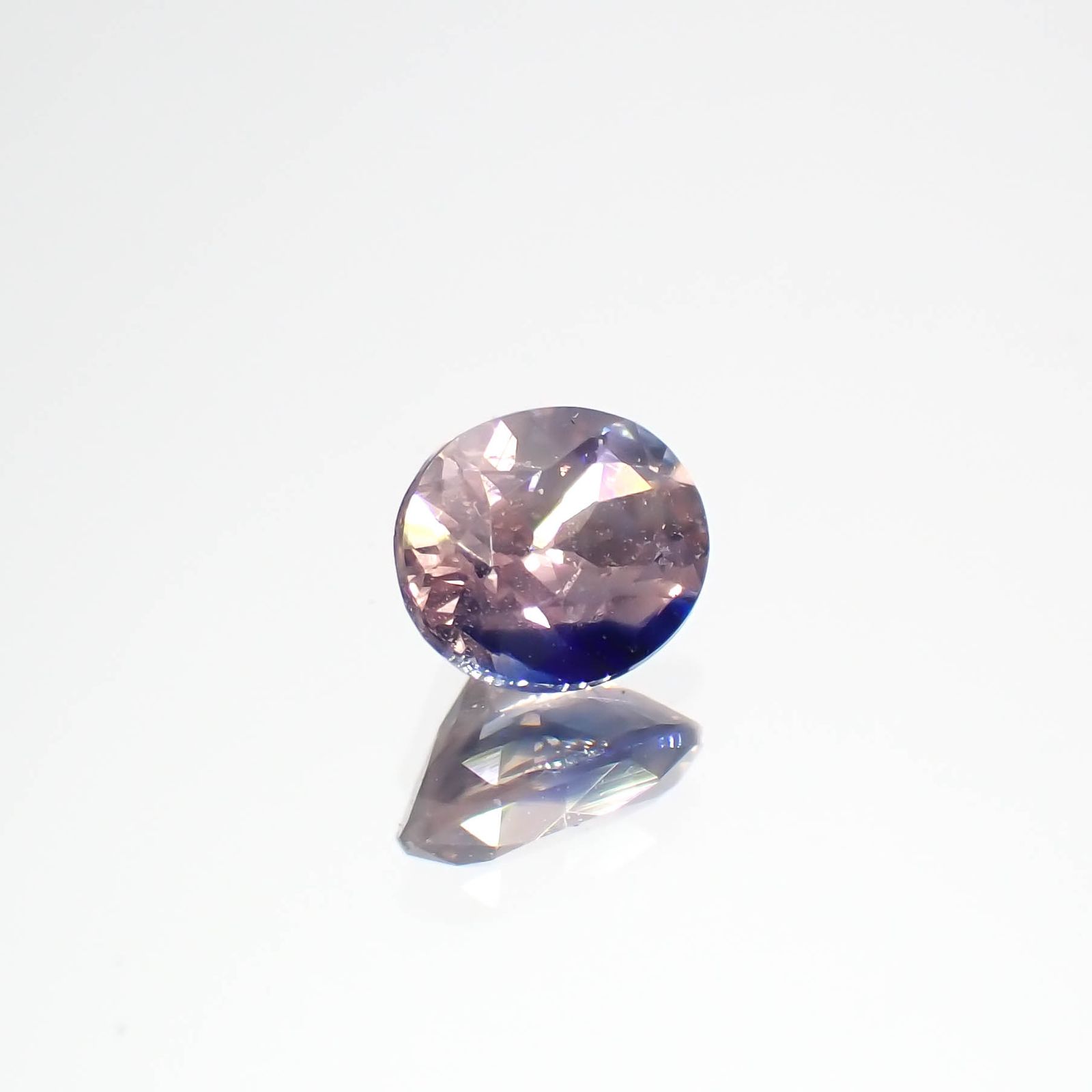 ウィンザーサファイア タンザニア・ウィンザー産 0.35ct[230521971]4.5x3.7mm前後