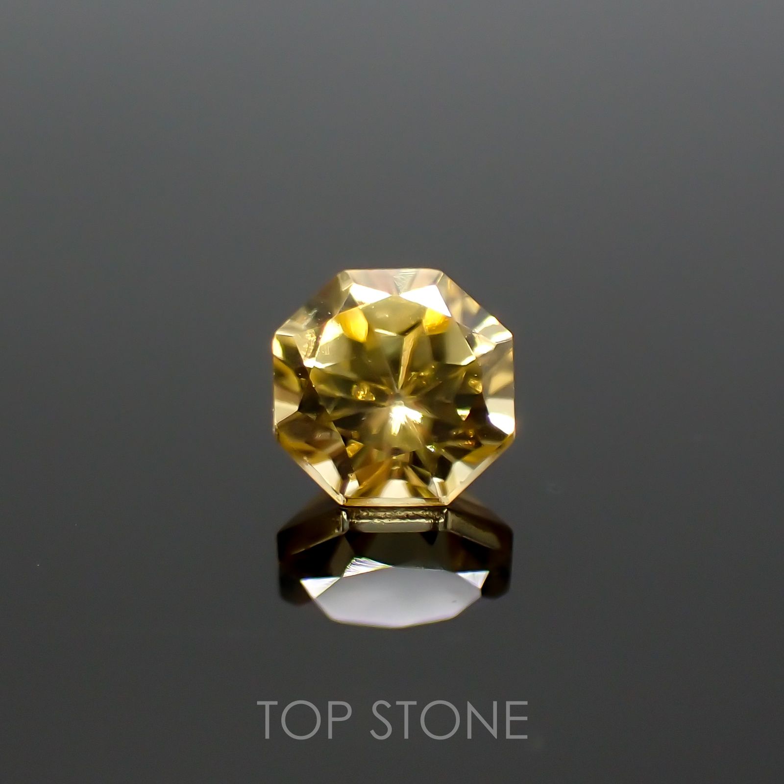 ◇オクタゴンカット◇イエロージルコン(宝石名ジルコン)スリランカ/カンボジア産 0.96ct 識別済[220113983]5.1x5.1mm前後