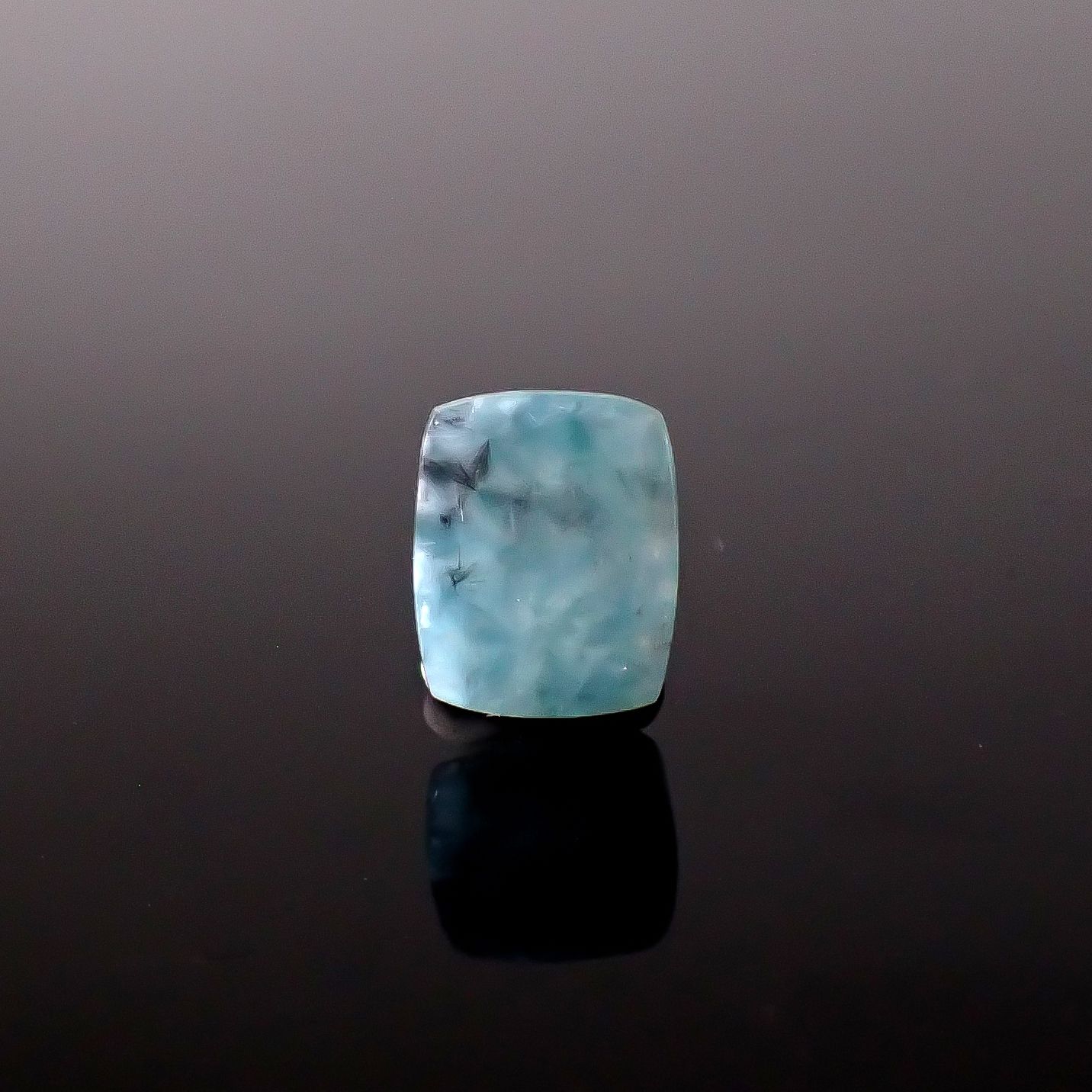 パライバクォーツ ブラジル産 2.44ct / 9.3x7.5mm前後 [260331864]