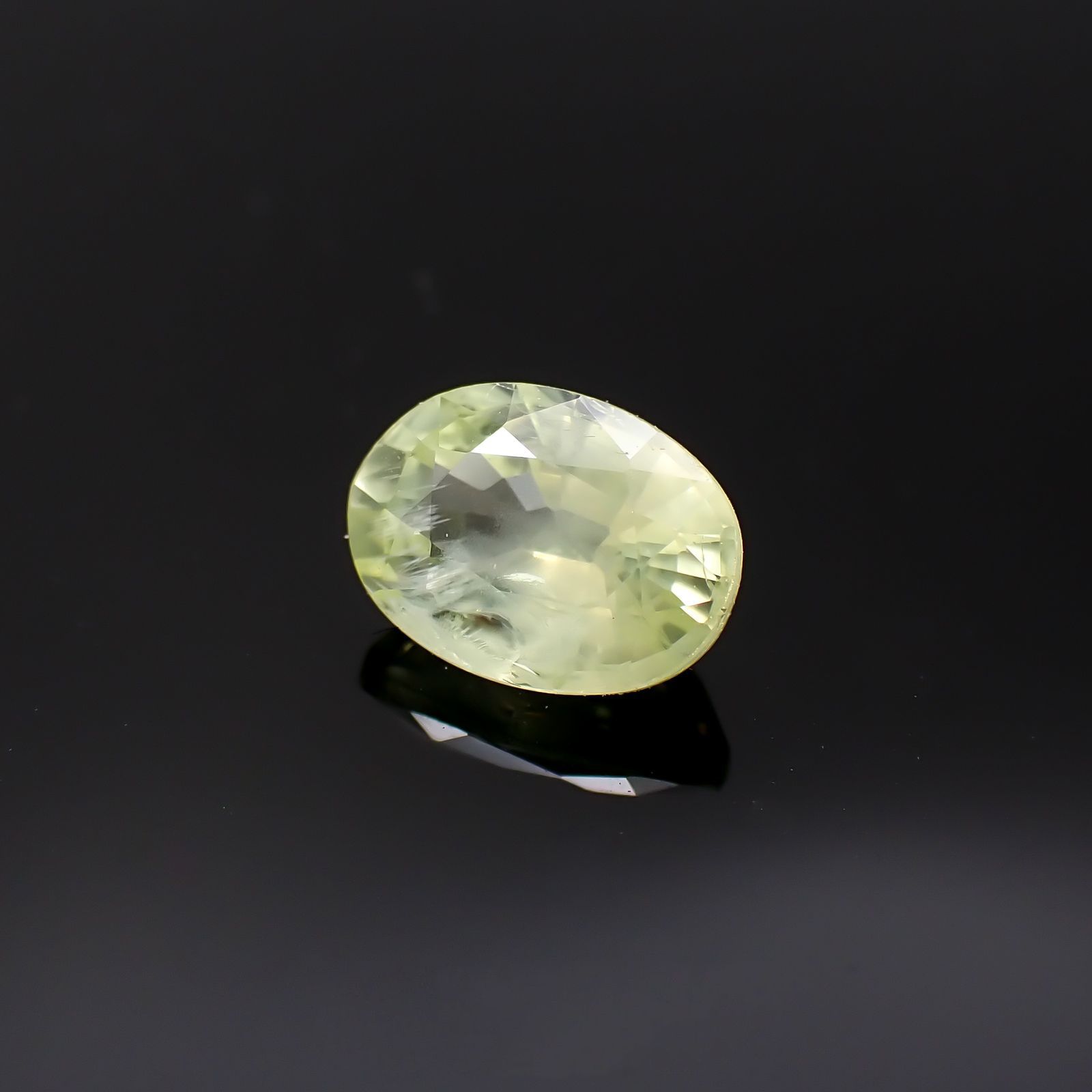 クリソベリル(宝石名クリソベリル)マダガスカル産 1.25ct 識別済[220817449]7.3x5.3mm前後