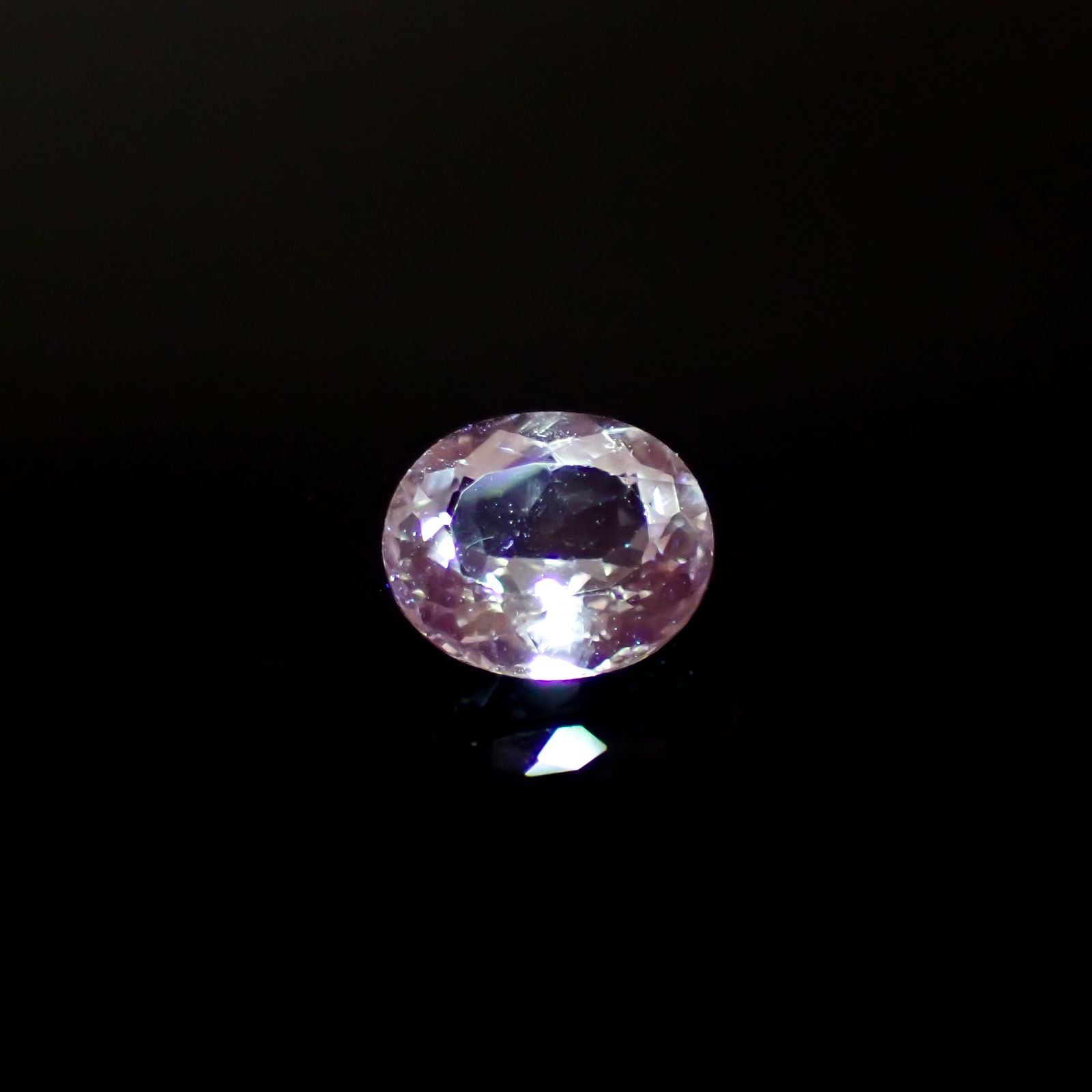 シルバーアパタイト フルオレッセンス アフリカ産 1.04ct[240928964]6.8x5.7mm前後