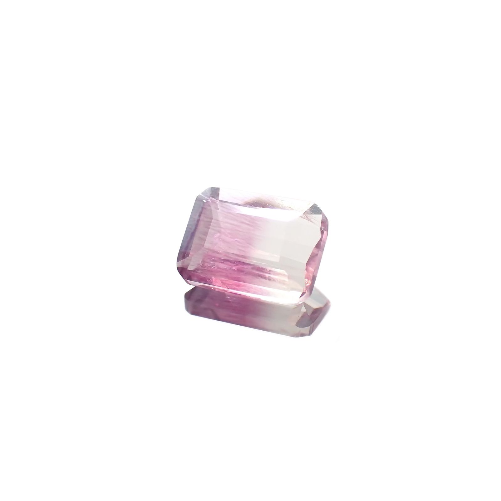 バイカラーフローライト 中国産 1.41ct [220917983]7.9x5.9mm前後