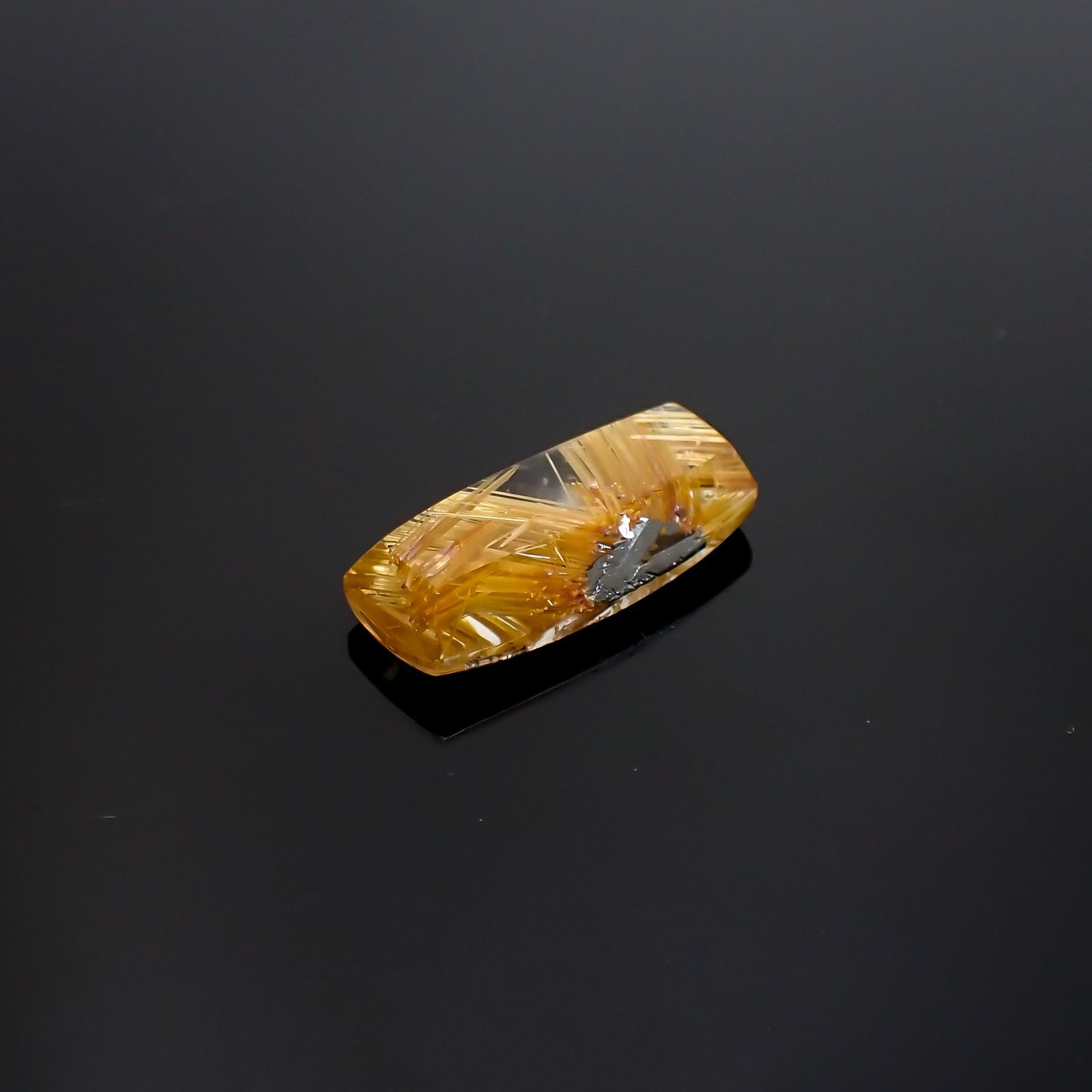 太陽ルチルクォーツ ブラジル産 8.03ct[220716733]19.2x9.3mm前後