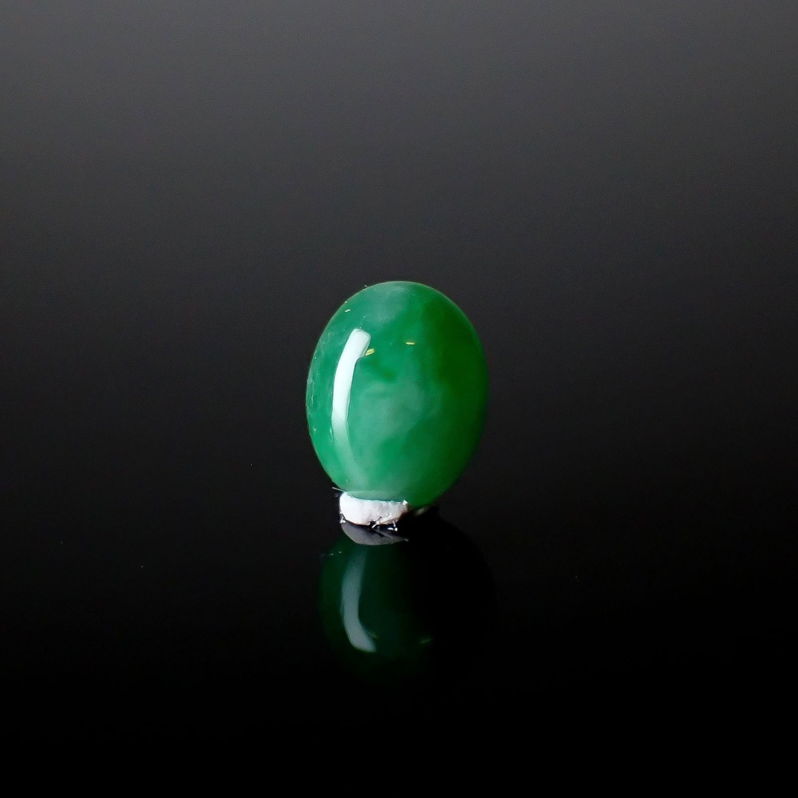 翡翠 ビルマ産 0.56ct [250430307]5.9x4.7mm前後