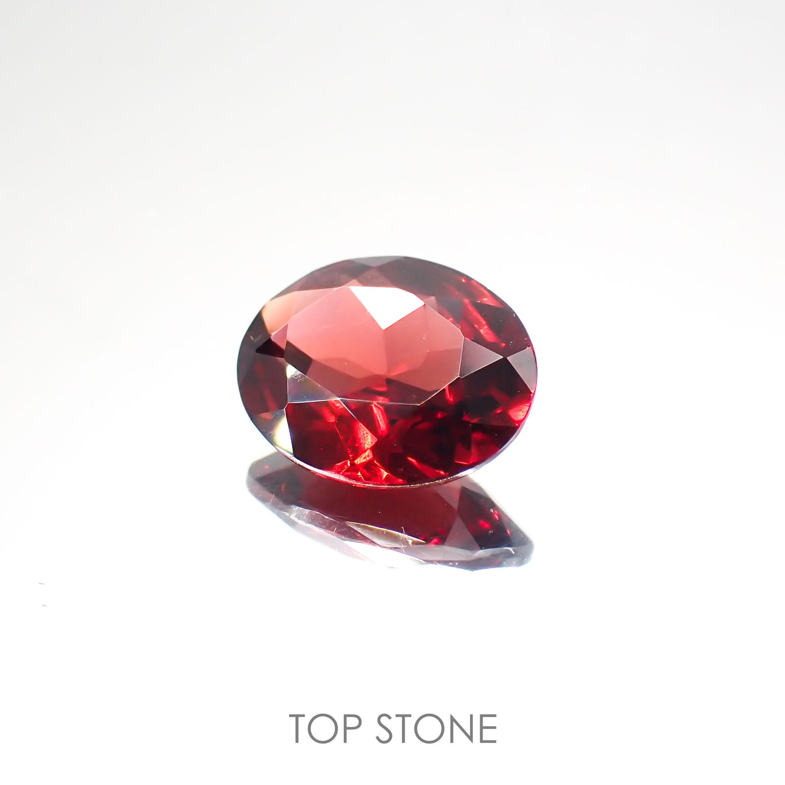 パイロープ アルマンディン ガーネット(宝石名パイロープ アルマンディン・ガーネット)ブラジル産 2.6ct 識別済[220113843]10.2x8mm前後